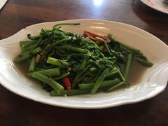 -Dang restaurant (patong phuket)