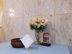 -悦享绿山墙西餐厅