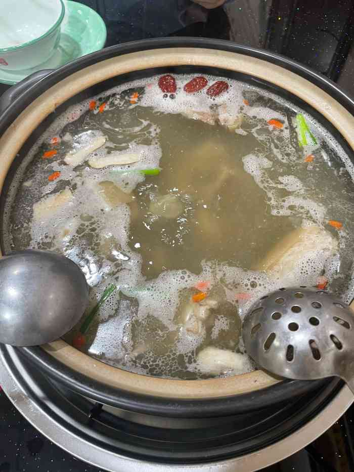 一品羊酒楼(总店)-"老板态度很好,推荐了青稞饼羊肉和酥油茶.