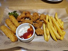 -菲滋意式餐厅(银泰百货金华江南店)