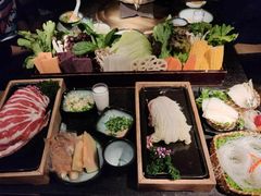 -湊湊火锅·茶憩(新中关购物中心店)