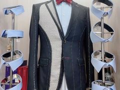 -吴志坚洋服店(贵都邻里中心店)