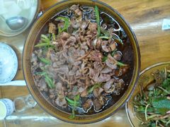 -一品红烧鸭特色川菜(三岔湖店)