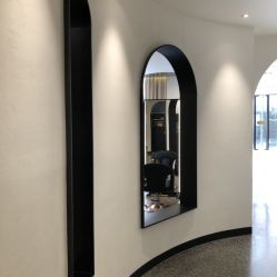-SWANK SALON