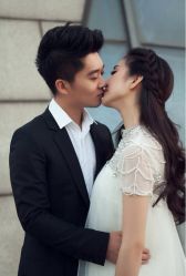 iphone_upload_pic-纯色时光婚纱艺术馆WHITE