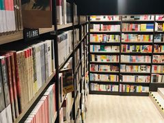 -钟书阁(群光广场店)