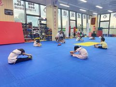 -健成运动中心·体适能跆拳道少儿格斗体考跳绳