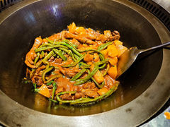 -山河屯铁锅炖·非遗东北菜(南山店)