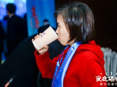 -蒙亨·阿木图赛(乌兰察布天恒广场店)