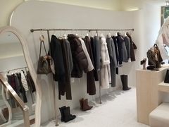 -Her Sight设计师女装集合店(静安华山路店)