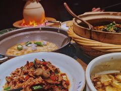 -吃饭皇帝大土家民族菜(正大广场店)