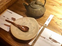 -老牌坊云南鱼豆花火锅(哈西万达店)