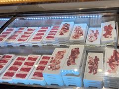 -嘎琉鲜切牛肉自助火锅