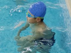 -乐悠游亲子游泳俱乐部