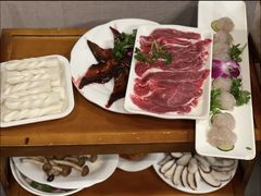 -山城年华老火锅(玉林店)