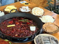 -黄潇洒老火锅(九眼桥宏济巷店)