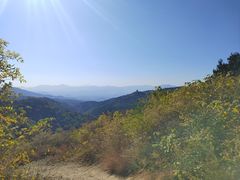 -鬼笑石后山停车场