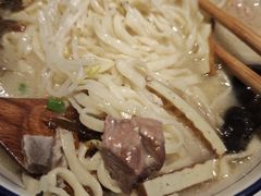 -镇南锅盖面馆(解放路店)