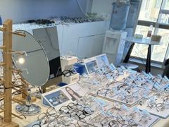 -天空之镜眼镜店蔡司依视路授权店(天通苑店)