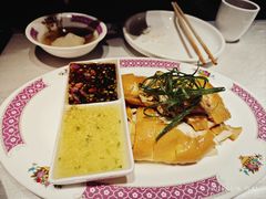 -炆艺乳鸽·煲仔饭大排档(望京来广营店)