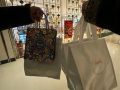 -VENCHI 闻绮(北京国贸商城店)