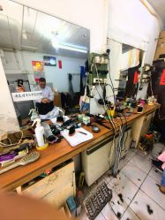 -兰建理发店