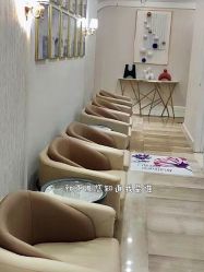 -广州健丽·去眼袋医疗美容机构