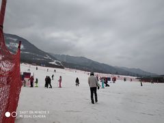-鳌山滑雪度假区