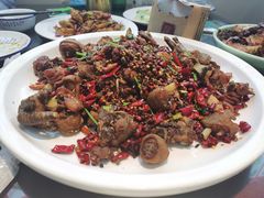 憨憨炒鸡-老憨猪蹄(山大南路店)