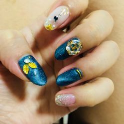 -济南花里美甲美睫