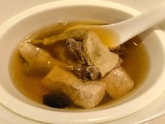 黑松露炖老鸽-世博源公馆·本帮融合菜·主题包厢·江景餐厅