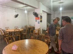 大堂-刘土鸡家常菜