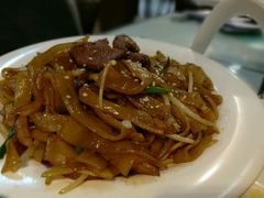 -新大咀港式茶餐厅(宝山万达店)