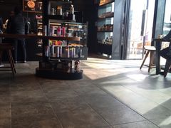 -星巴克臻选(深圳龙华红山天虹店)