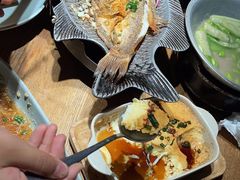 -蜜桃餐厅·伴山(湖滨商业街店)