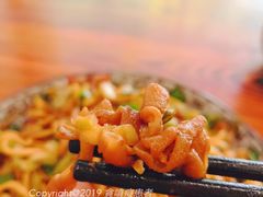 香肠鸡肠炒面-跃跃鸡肠面(人民北路店)