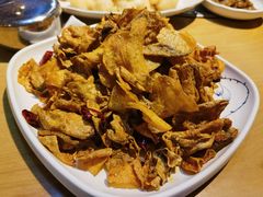 炸鱼皮土豆片-海兰江石锅饭(水上店)