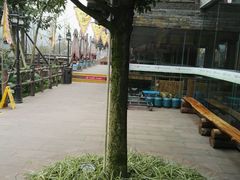 -楠柏弯休闲山庄(梨花溪店)