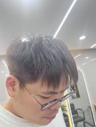 -七分屋LA·烫发·染发·剪发