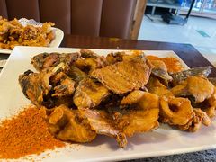 -八次方巴乡石锅鱼·金海湖水库活鱼(谷丰东路店)