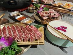 -围炉肉舍丹东海鲜烤肉·烤活鳗(步行街店)
