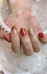 -爱美睫美甲会馆