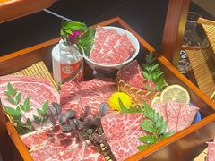 -山川小町·极番烧肉(新地假日广场店)