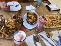 -必胜客(中大银泰店)