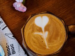 经典拿铁咖啡-Blac+Blac(中海环宇荟店)