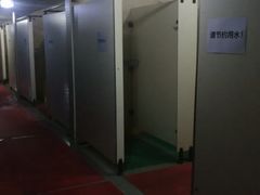 -江湾体育中心游泳馆