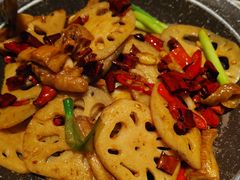 -万重锦·人文川菜馆(骡马市店)