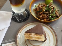-Mogul Eatery·大亨餐酒馆