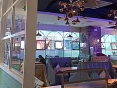 -豪客嘉族·麦尼顿西餐厅(乐福天下店)