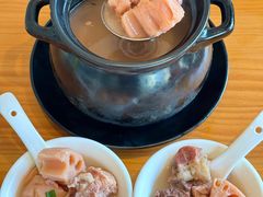 -莲餐厅·湖北菜·潜江小龙虾店(愚园路店)
